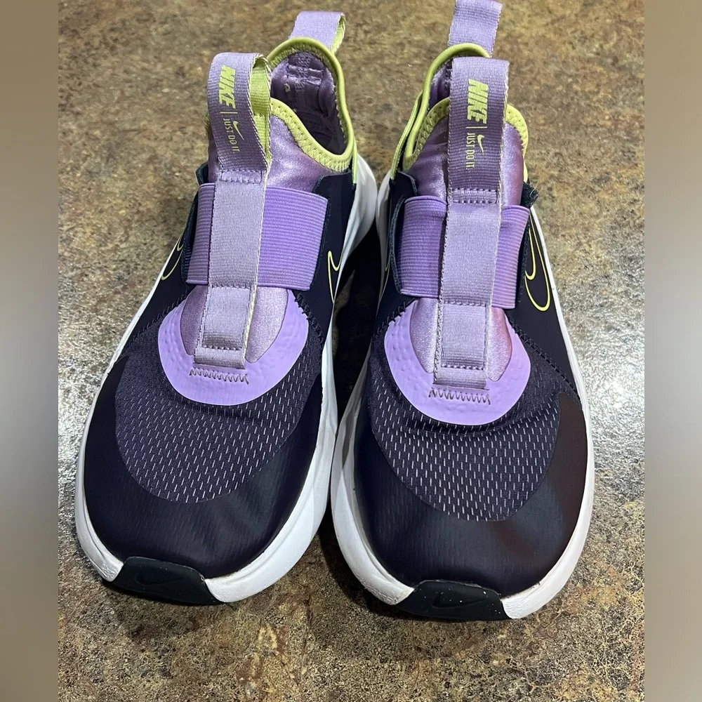 Nike Kids' Flex Plus Shoes, size 5 Y, purple